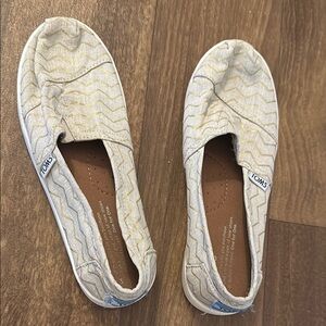 Toms Cream Moccasins Slip-On Shoes